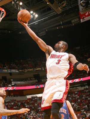 AC米兰主场气势如虹（AC米兰主场势不可挡）