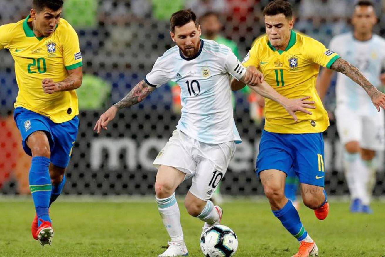 德转列世界足坛门将身价榜：舍瓦利耶4000万欧居首（德转发布全球门将身价榜：舍瓦利耶以4000万欧领跑）