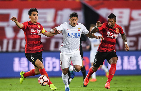 斯帕莱蒂：弗拉霍维奇会缺阵两三个月；我们要赢而且踢得漂亮（斯帕莱蒂：弗拉霍维奇将休战两到三个月；我们既要赢球也要踢得漂亮）