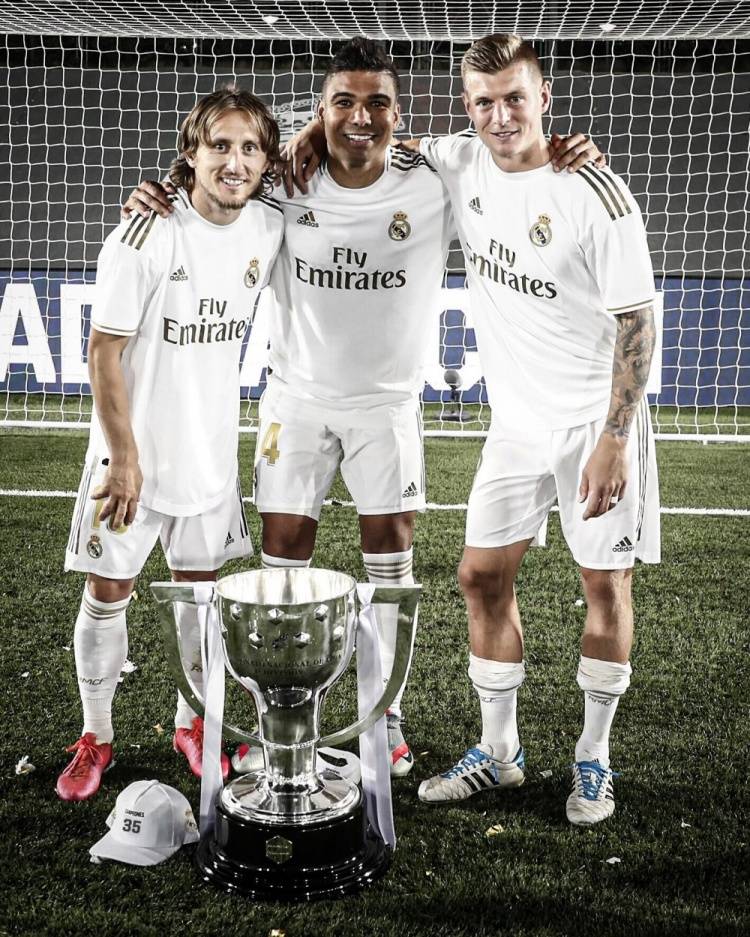 罗体：布罗佐维奇与利雅得胜利续约谈判无进展，尤文正在关注（罗马体育报：布罗佐维奇与利雅得胜利续约陷入僵局，尤文图斯密切关注）