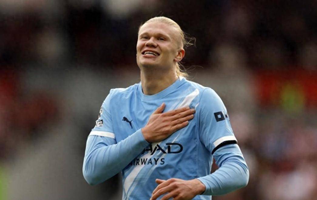 记者：下个月刘祝润就要当爸爸了，孩子会在大连出生（记者：刘祝润下月升级当爸，宝宝将于大连诞生）