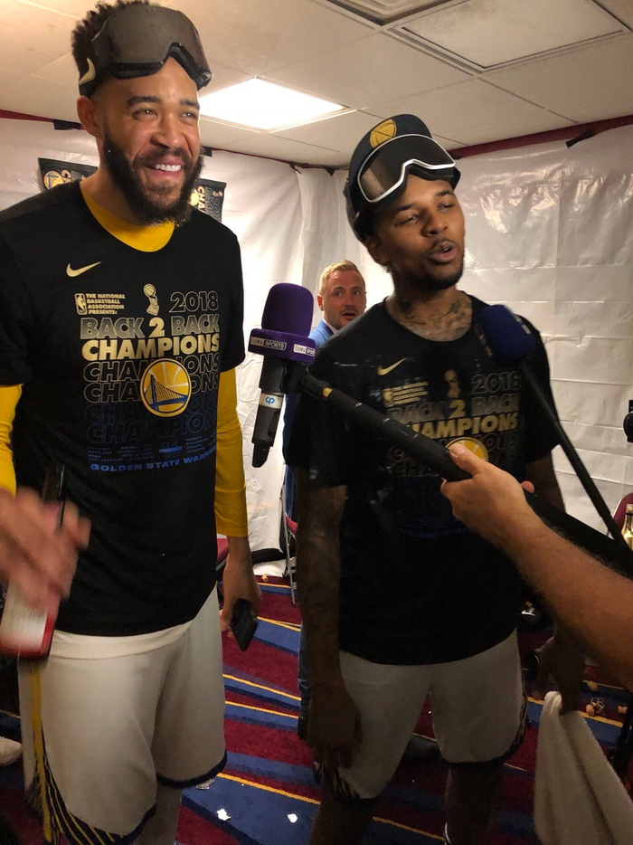 再续一人！iG官方：打野选手ei完成续约（iG官宣：打野ei完成续约，再添一员）