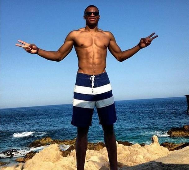 潘德夫：国米比上赛季更强，他们不应该在这么多比赛中犯错（潘德夫：这支国米强于上季，不该在这么多场比赛里犯错）