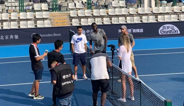 他在赛后新 他在赛后新